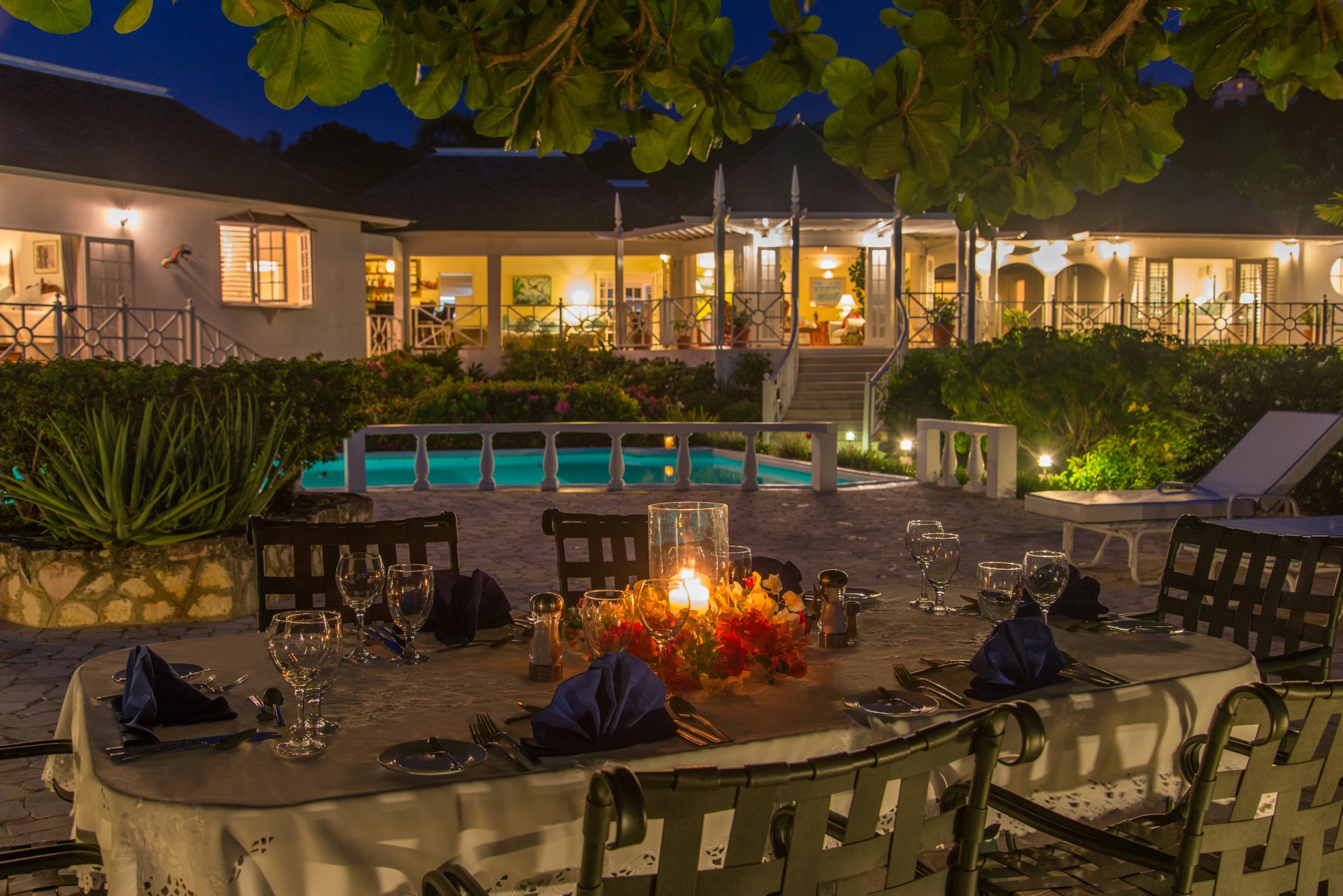 Cliffside Cottage, Jamaica Villa by Linda Smith