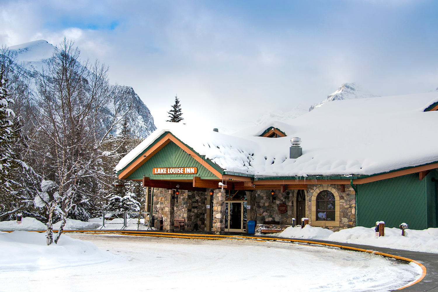 Lake Louise Inn Villa Rental Luxury Villas