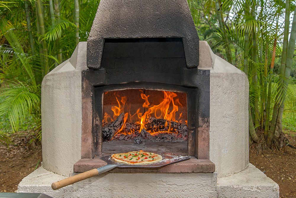 A bona fide pizza oven means pizza for lunch!