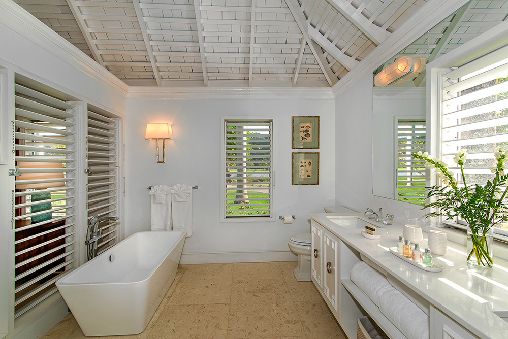 BEDROOM 3 can be king- or twin-bedded. Its bathroom has a deep soaking tub.