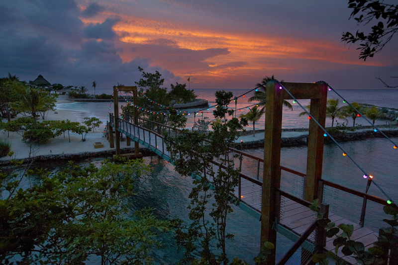 GoldenEye Lagoon Cottages